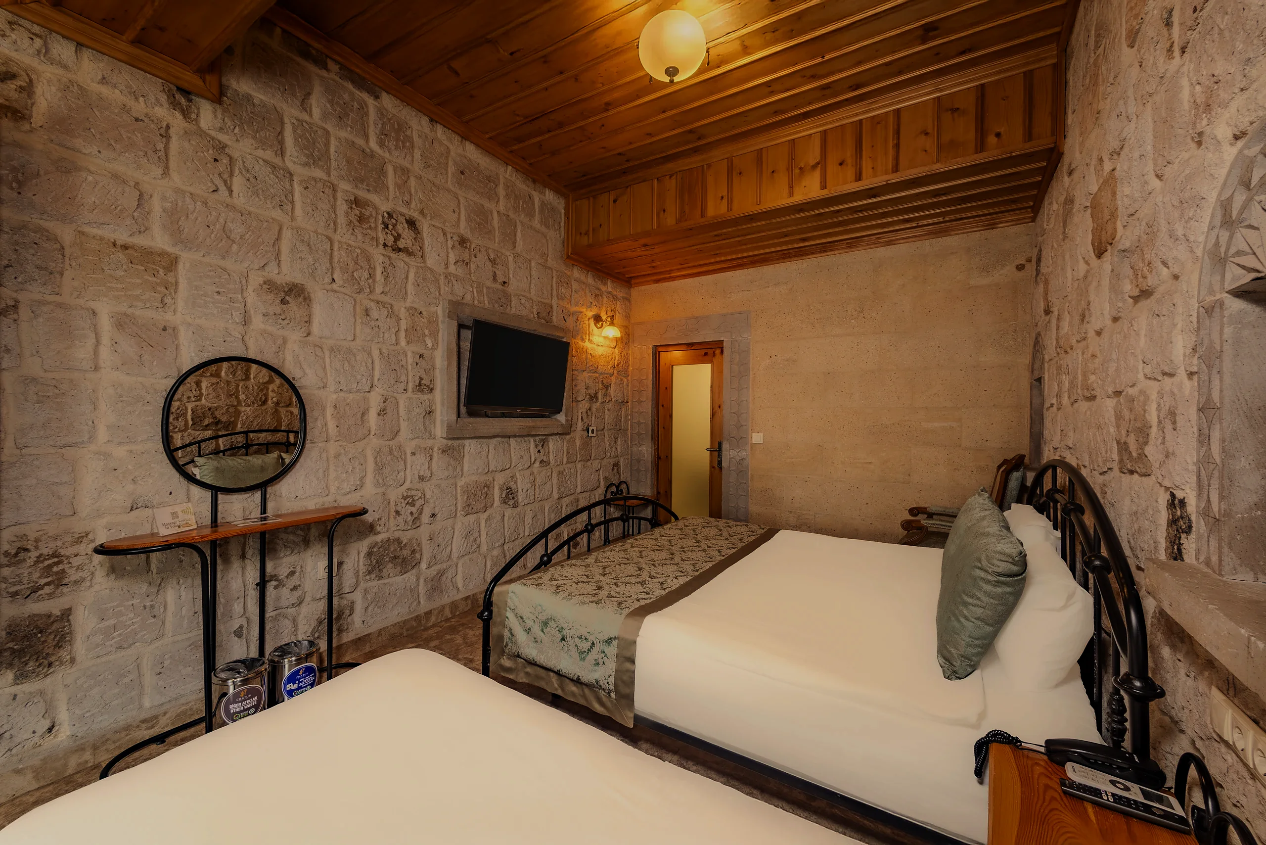 Standart Taş Oda 101 — Cratus Stone Palace, Göreme (1/1)