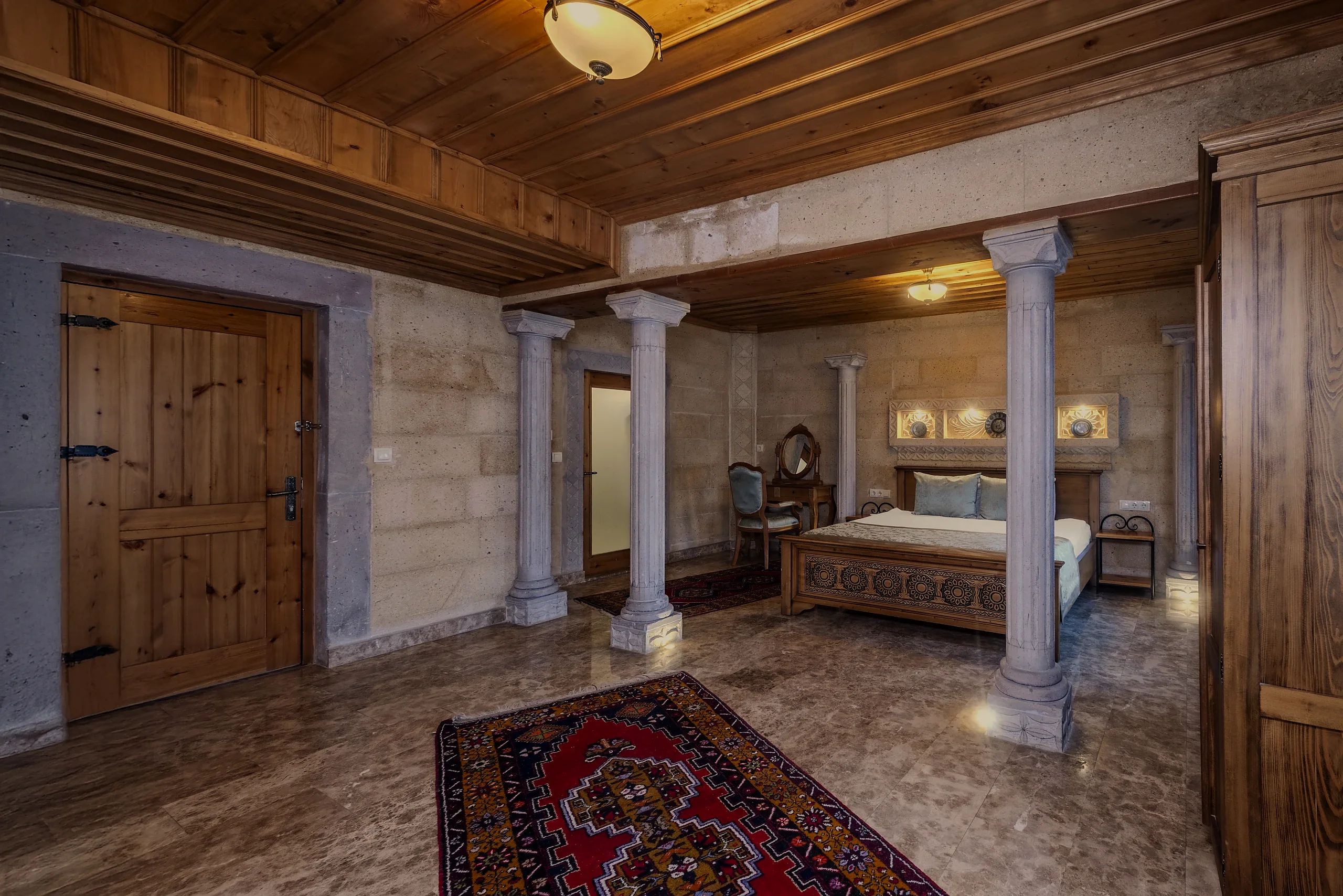 Balkonlu Junior Suite 303