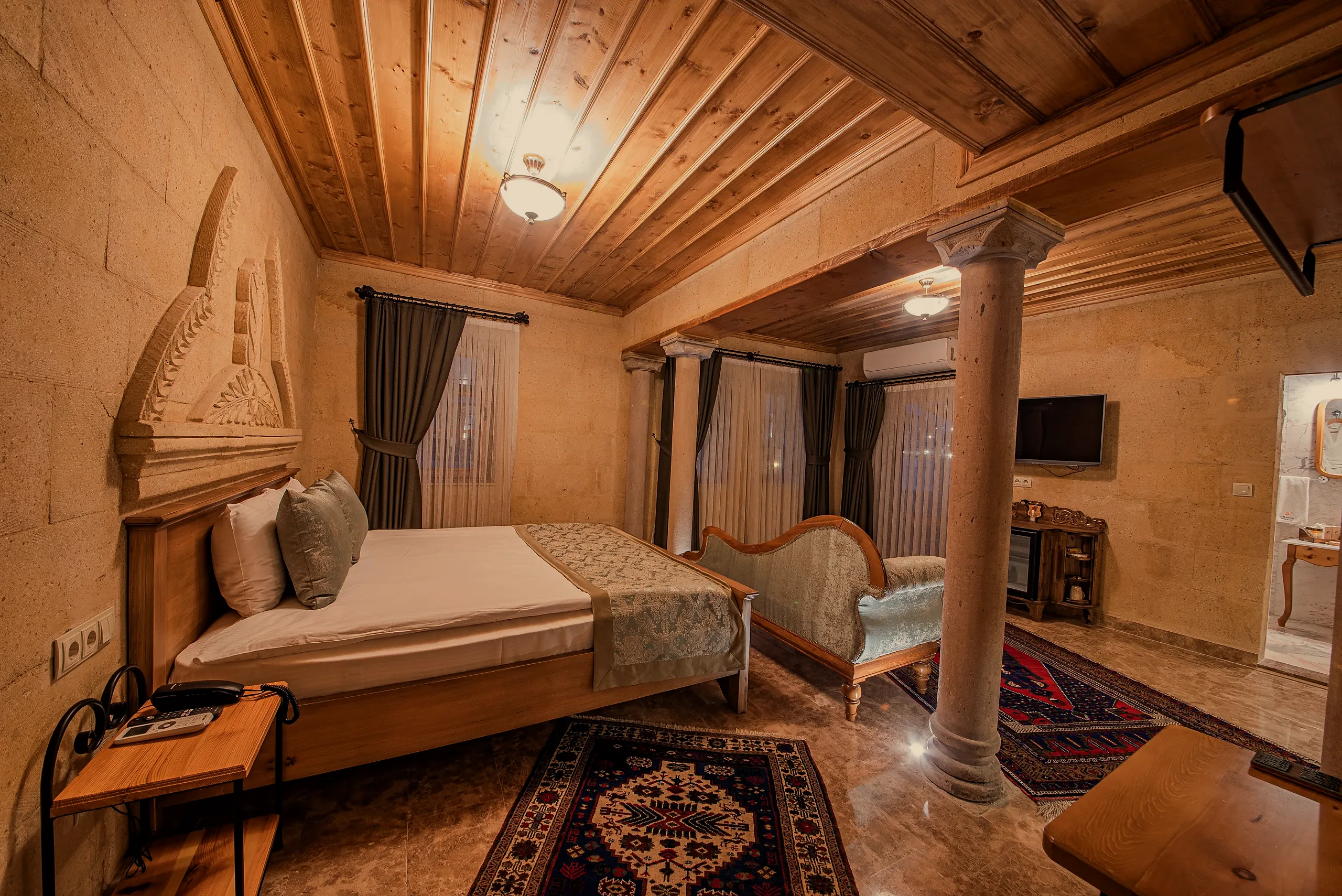 King Suite 201 ve 301 — Cratus Stone Palace, Göreme (5/7)